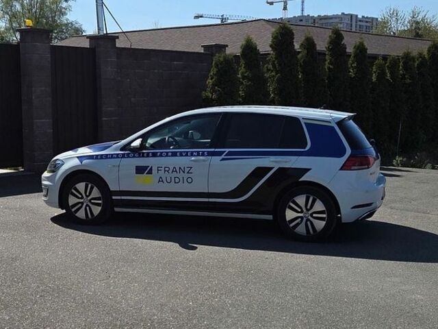 Білий Фольксваген e-Golf, об'ємом двигуна 0 л та пробігом 138 тис. км за 12500 $, фото 2 на Automoto.ua