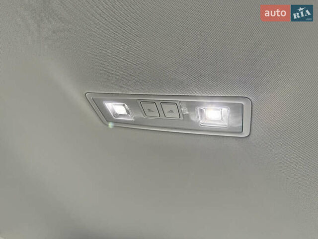 Белый Фольксваген e-Golf, объемом двигателя 0 л и пробегом 84 тыс. км за 14200 $, фото 69 на Automoto.ua