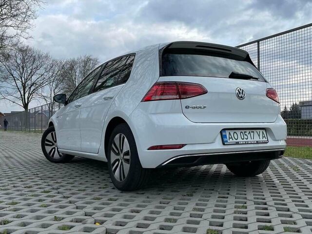 Белый Фольксваген e-Golf, объемом двигателя 0 л и пробегом 185 тыс. км за 12450 $, фото 12 на Automoto.ua