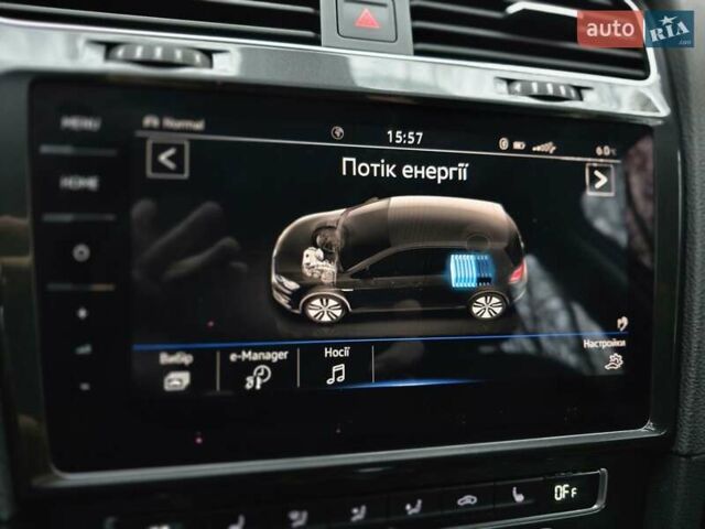 Белый Фольксваген e-Golf, объемом двигателя 0 л и пробегом 81 тыс. км за 14950 $, фото 19 на Automoto.ua