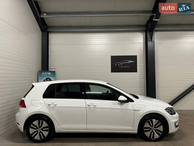 Білий Фольксваген e-Golf, об'ємом двигуна 0 л та пробігом 77 тис. км за 12500 $, фото 2 на Automoto.ua