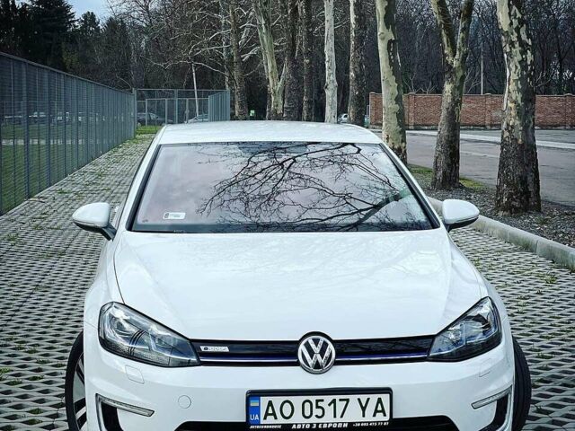Белый Фольксваген e-Golf, объемом двигателя 0 л и пробегом 185 тыс. км за 12450 $, фото 21 на Automoto.ua