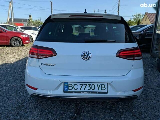 Белый Фольксваген e-Golf, объемом двигателя 0 л и пробегом 82 тыс. км за 13990 $, фото 6 на Automoto.ua