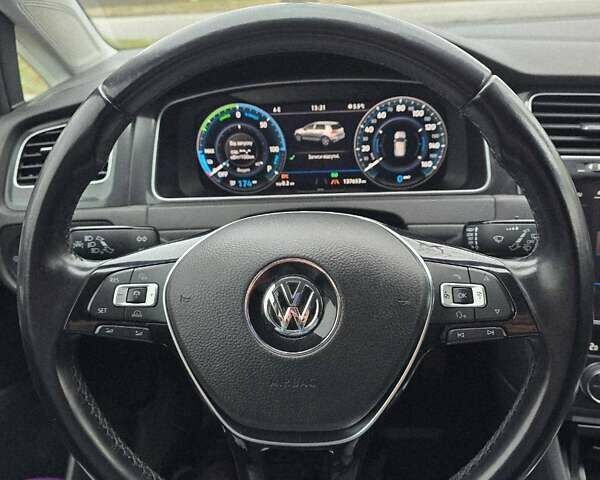 Білий Фольксваген e-Golf, об'ємом двигуна 0 л та пробігом 138 тис. км за 13900 $, фото 14 на Automoto.ua