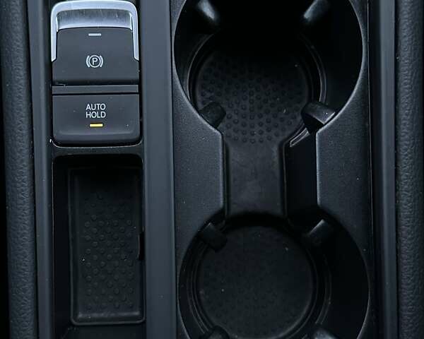 Белый Фольксваген e-Golf, объемом двигателя 0 л и пробегом 127 тыс. км за 13199 $, фото 28 на Automoto.ua