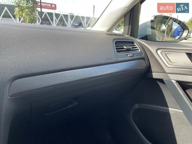 Білий Фольксваген e-Golf, об'ємом двигуна 0 л та пробігом 102 тис. км за 14200 $, фото 42 на Automoto.ua