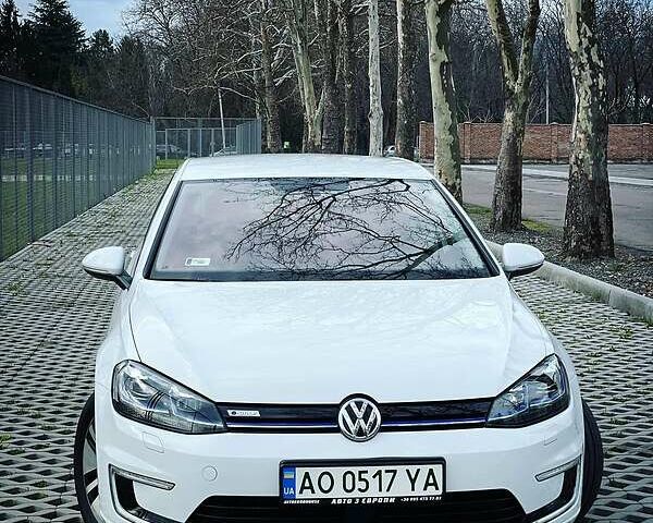 Белый Фольксваген e-Golf, объемом двигателя 0 л и пробегом 185 тыс. км за 12950 $, фото 21 на Automoto.ua