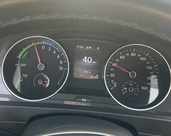 Білий Фольксваген e-Golf, об'ємом двигуна 0 л та пробігом 97 тис. км за 16500 $, фото 15 на Automoto.ua