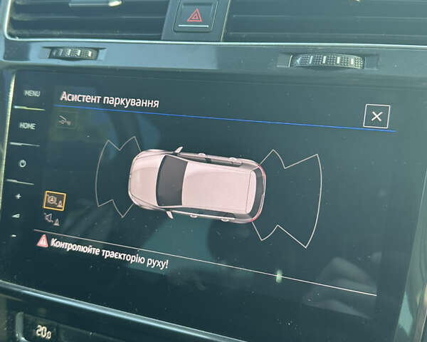 Белый Фольксваген e-Golf, объемом двигателя 0 л и пробегом 156 тыс. км за 12300 $, фото 16 на Automoto.ua