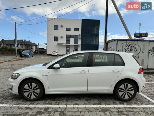 Белый Фольксваген e-Golf, объемом двигателя 0 л и пробегом 84 тыс. км за 14200 $, фото 8 на Automoto.ua
