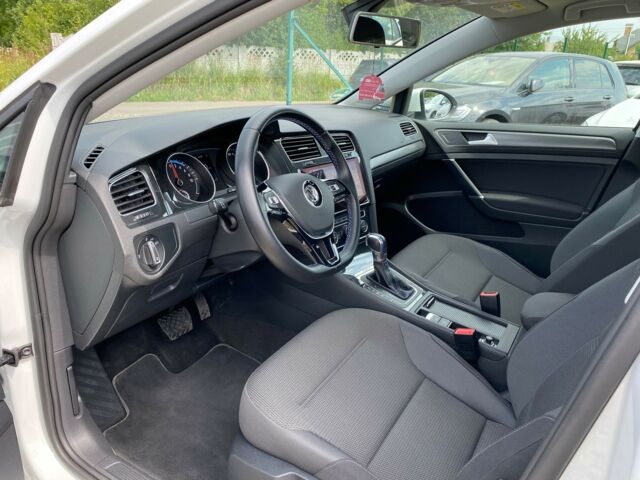 Белый Фольксваген e-Golf, объемом двигателя 0 л и пробегом 26 тыс. км за 14900 $, фото 1 на Automoto.ua