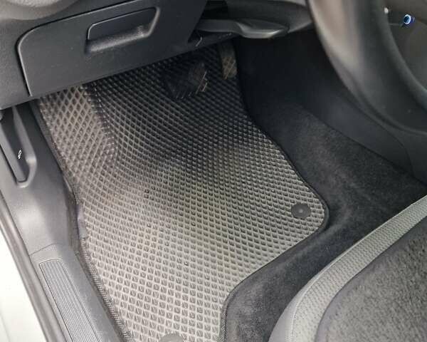 Білий Фольксваген e-Golf, об'ємом двигуна 0 л та пробігом 80 тис. км за 14300 $, фото 5 на Automoto.ua