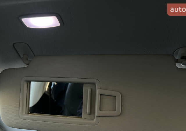 Белый Фольксваген e-Golf, объемом двигателя 0 л и пробегом 84 тыс. км за 13250 $, фото 128 на Automoto.ua