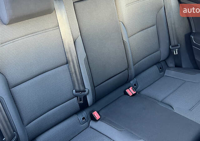 Белый Фольксваген e-Golf, объемом двигателя 0 л и пробегом 84 тыс. км за 13250 $, фото 77 на Automoto.ua