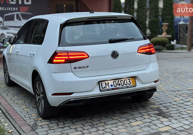 Белый Фольксваген e-Golf, объемом двигателя 0 л и пробегом 88 тыс. км за 14500 $, фото 10 на Automoto.ua