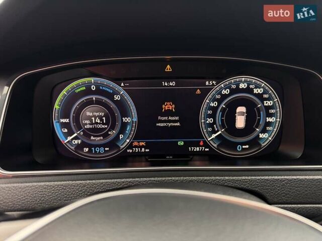 Белый Фольксваген e-Golf, объемом двигателя 0 л и пробегом 170 тыс. км за 13000 $, фото 20 на Automoto.ua