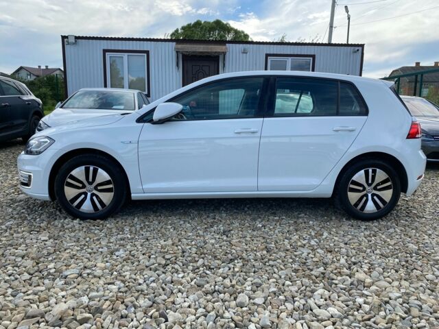 Белый Фольксваген e-Golf, объемом двигателя 0 л и пробегом 26 тыс. км за 14900 $, фото 5 на Automoto.ua