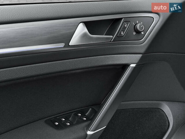 Білий Фольксваген e-Golf, об'ємом двигуна 0 л та пробігом 20 тис. км за 18001 $, фото 11 на Automoto.ua