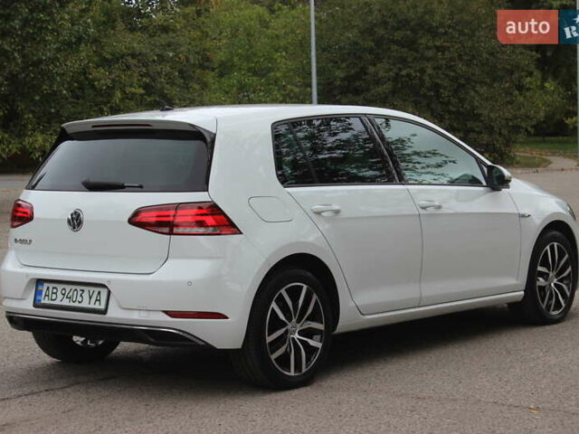Белый Фольксваген e-Golf, объемом двигателя 0 л и пробегом 68 тыс. км за 14999 $, фото 15 на Automoto.ua