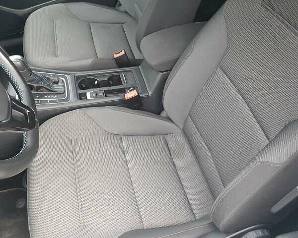 Белый Фольксваген e-Golf, объемом двигателя 0 л и пробегом 92 тыс. км за 14200 $, фото 14 на Automoto.ua