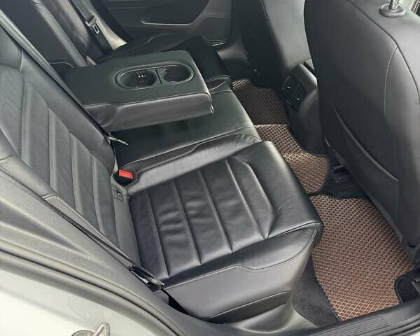 Білий Фольксваген e-Golf, об'ємом двигуна 0 л та пробігом 39 тис. км за 19500 $, фото 15 на Automoto.ua