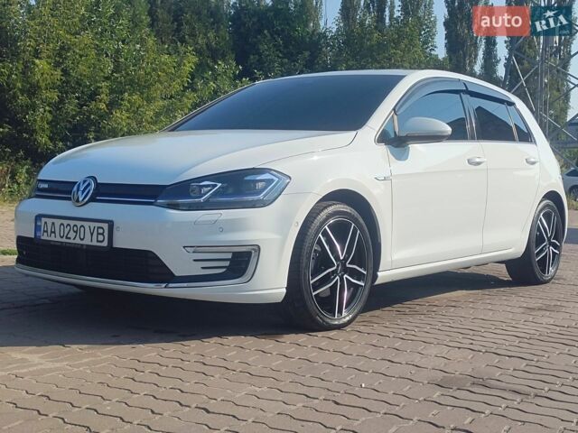 Білий Фольксваген e-Golf, об'ємом двигуна 0 л та пробігом 103 тис. км за 16500 $, фото 7 на Automoto.ua