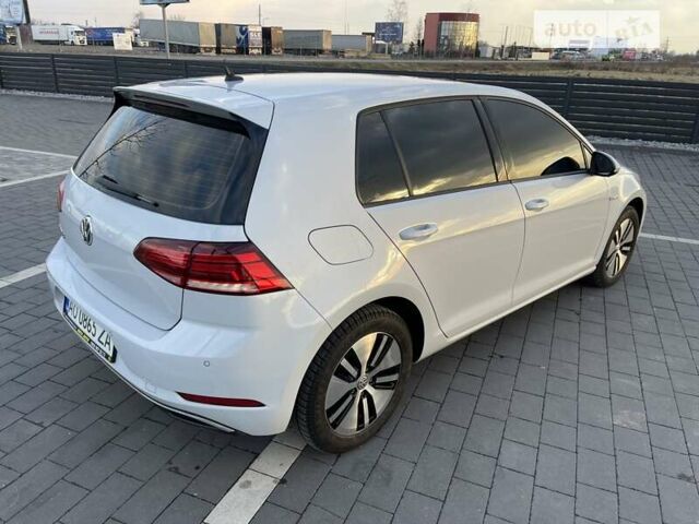 Белый Фольксваген e-Golf, объемом двигателя 0 л и пробегом 29 тыс. км за 16900 $, фото 28 на Automoto.ua