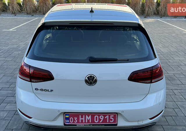 Белый Фольксваген e-Golf, объемом двигателя 0 л и пробегом 84 тыс. км за 13250 $, фото 6 на Automoto.ua