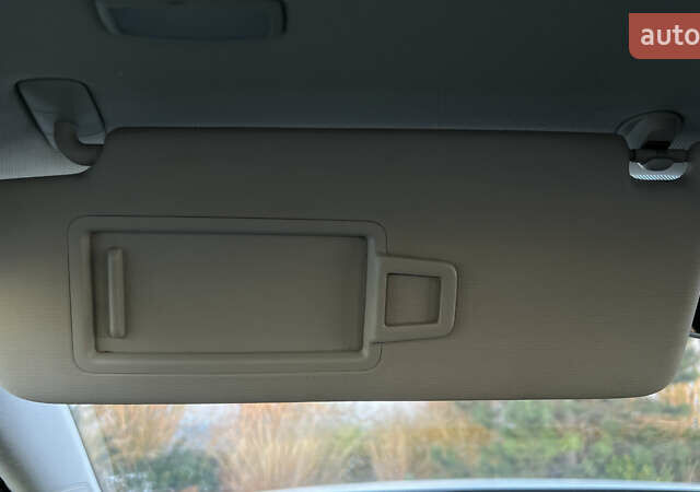 Белый Фольксваген e-Golf, объемом двигателя 0 л и пробегом 84 тыс. км за 13250 $, фото 127 на Automoto.ua