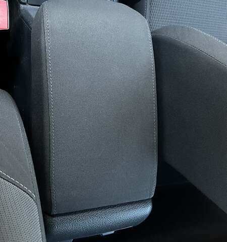 Белый Фольксваген e-Golf, объемом двигателя 0 л и пробегом 84 тыс. км за 13250 $, фото 110 на Automoto.ua