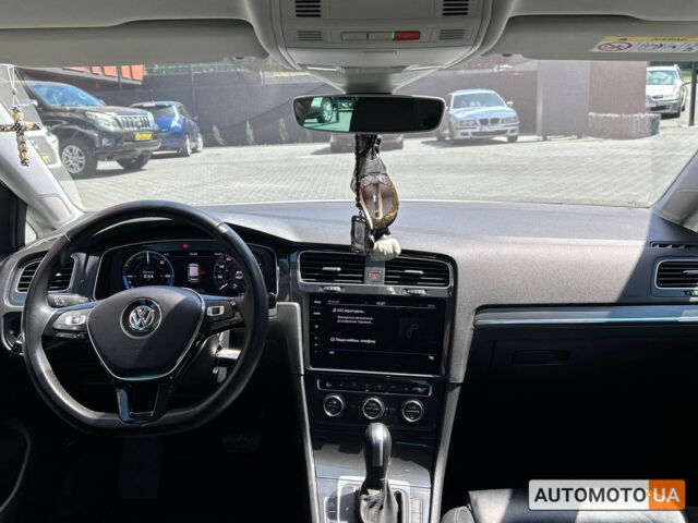 Білий Фольксваген e-Golf, об'ємом двигуна 35 л та пробігом 44 тис. км за 19200 $, фото 9 на Automoto.ua