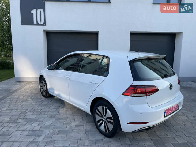 Белый Фольксваген e-Golf, объемом двигателя 0 л и пробегом 35 тыс. км за 14750 $, фото 11 на Automoto.ua