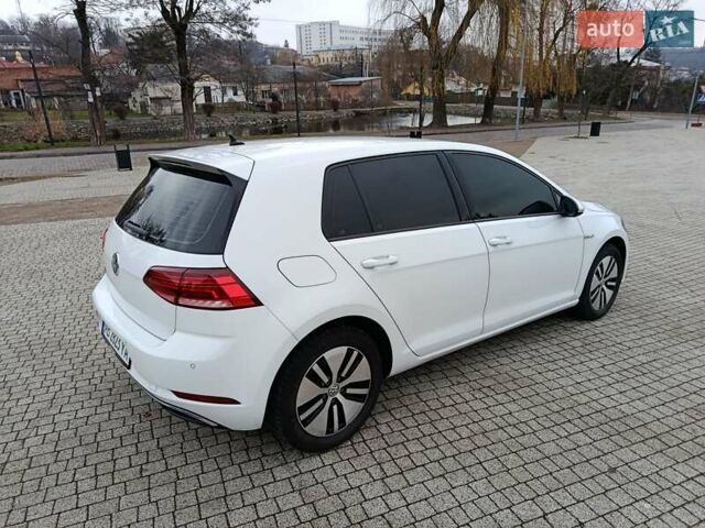 Білий Фольксваген e-Golf, об'ємом двигуна 0 л та пробігом 78 тис. км за 11600 $, фото 6 на Automoto.ua