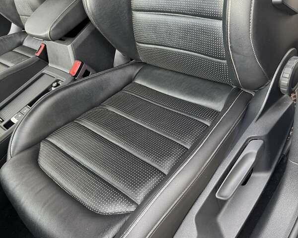 Білий Фольксваген e-Golf, об'ємом двигуна 0 л та пробігом 39 тис. км за 19500 $, фото 13 на Automoto.ua