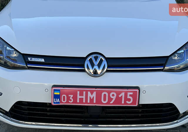 Белый Фольксваген e-Golf, объемом двигателя 0 л и пробегом 84 тыс. км за 13250 $, фото 23 на Automoto.ua