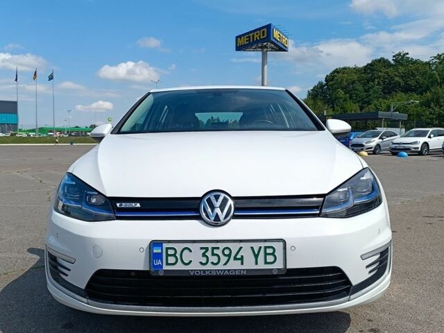 Білий Фольксваген e-Golf, об'ємом двигуна 0 л та пробігом 97 тис. км за 13200 $, фото 2 на Automoto.ua