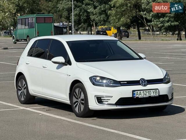 Білий Фольксваген e-Golf, об'ємом двигуна 0 л та пробігом 104 тис. км за 13700 $, фото 8 на Automoto.ua