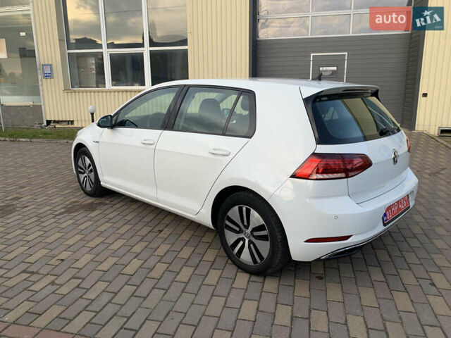 Белый Фольксваген e-Golf, объемом двигателя 0 л и пробегом 146 тыс. км за 12650 $, фото 13 на Automoto.ua