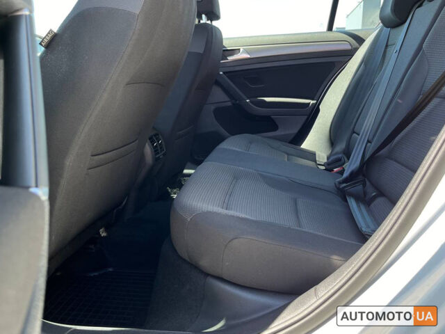 Білий Фольксваген e-Golf, об'ємом двигуна 36 л та пробігом 56 тис. км за 15300 $, фото 19 на Automoto.ua