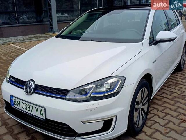 Белый Фольксваген e-Golf, объемом двигателя 0 л и пробегом 38 тыс. км за 15500 $, фото 1 на Automoto.ua