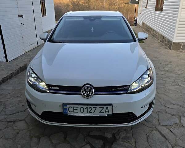 Білий Фольксваген e-Golf, об'ємом двигуна 0 л та пробігом 72 тис. км за 16300 $, фото 1 на Automoto.ua