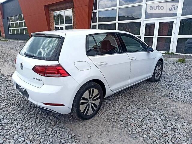 Білий Фольксваген e-Golf, об'ємом двигуна 0 л та пробігом 28 тис. км за 18446 $, фото 4 на Automoto.ua