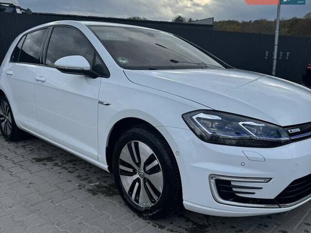 Білий Фольксваген e-Golf, об'ємом двигуна 0 л та пробігом 39 тис. км за 19500 $, фото 3 на Automoto.ua