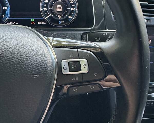 Білий Фольксваген e-Golf, об'ємом двигуна 0 л та пробігом 39 тис. км за 19500 $, фото 21 на Automoto.ua