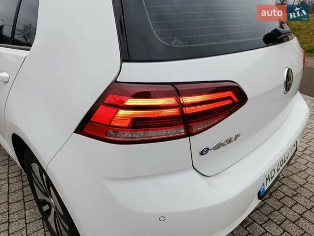 Білий Фольксваген e-Golf, об'ємом двигуна 0 л та пробігом 78 тис. км за 11600 $, фото 19 на Automoto.ua