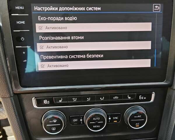 Белый Фольксваген e-Golf, объемом двигателя 0 л и пробегом 41 тыс. км за 18500 $, фото 15 на Automoto.ua