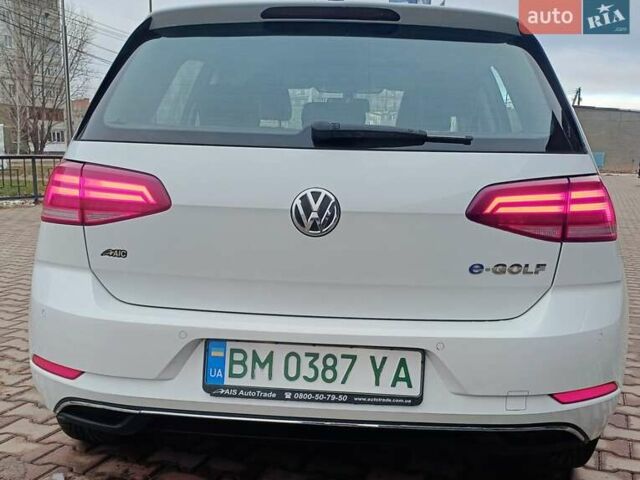 Белый Фольксваген e-Golf, объемом двигателя 0 л и пробегом 38 тыс. км за 15500 $, фото 6 на Automoto.ua