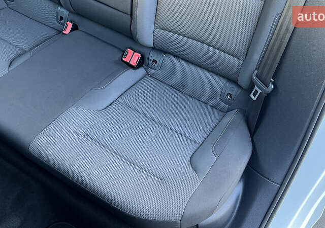 Белый Фольксваген e-Golf, объемом двигателя 0 л и пробегом 84 тыс. км за 13250 $, фото 70 на Automoto.ua