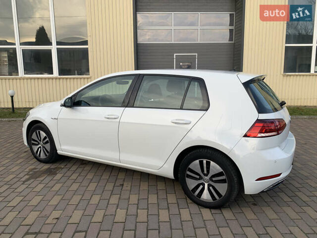 Белый Фольксваген e-Golf, объемом двигателя 0 л и пробегом 146 тыс. км за 12650 $, фото 14 на Automoto.ua