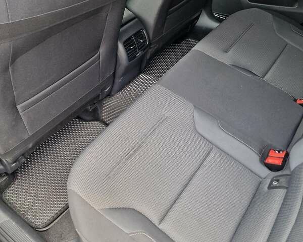 Білий Фольксваген e-Golf, об'ємом двигуна 0 л та пробігом 80 тис. км за 14300 $, фото 6 на Automoto.ua